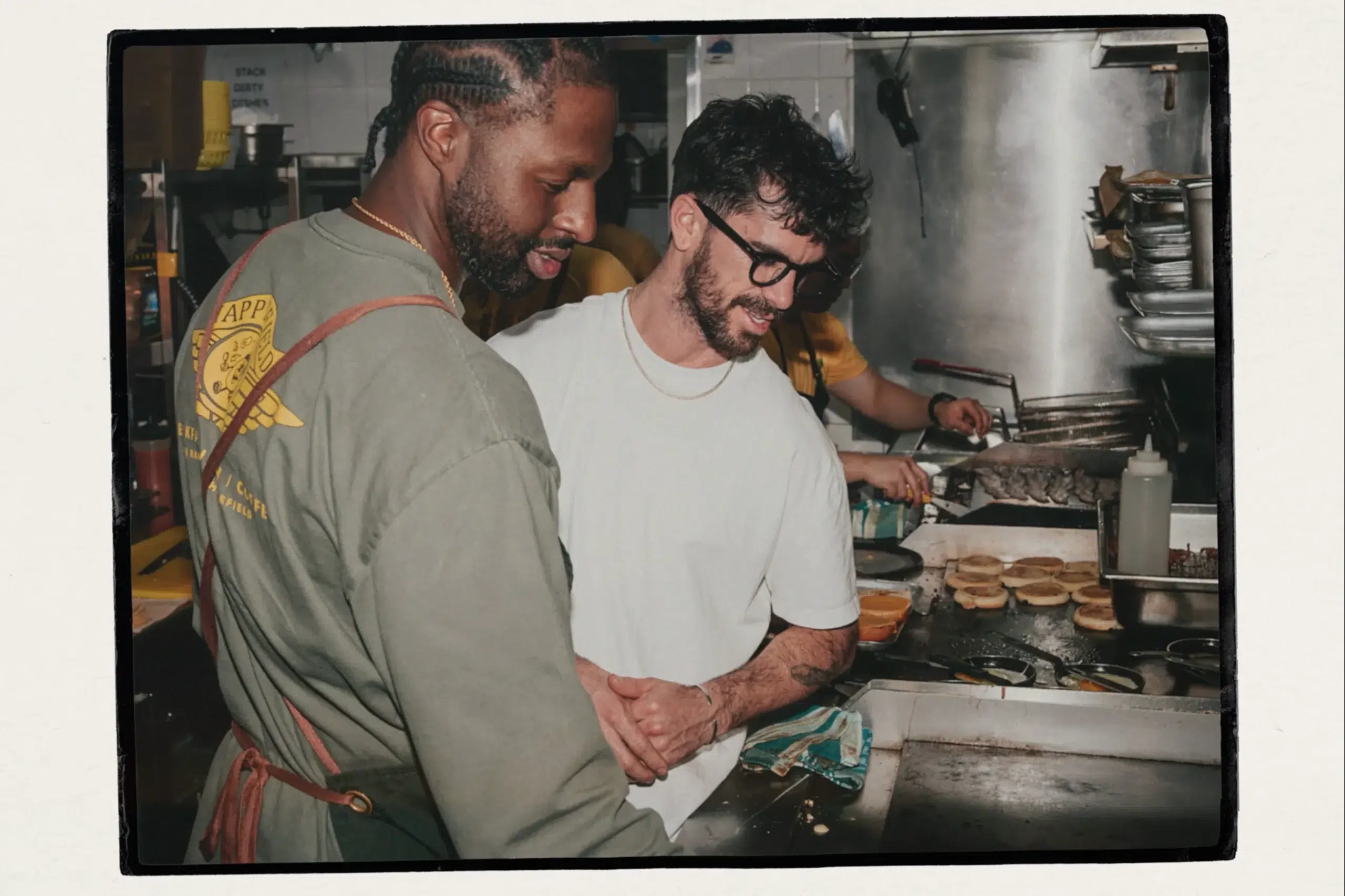 Square – Good Neighbours